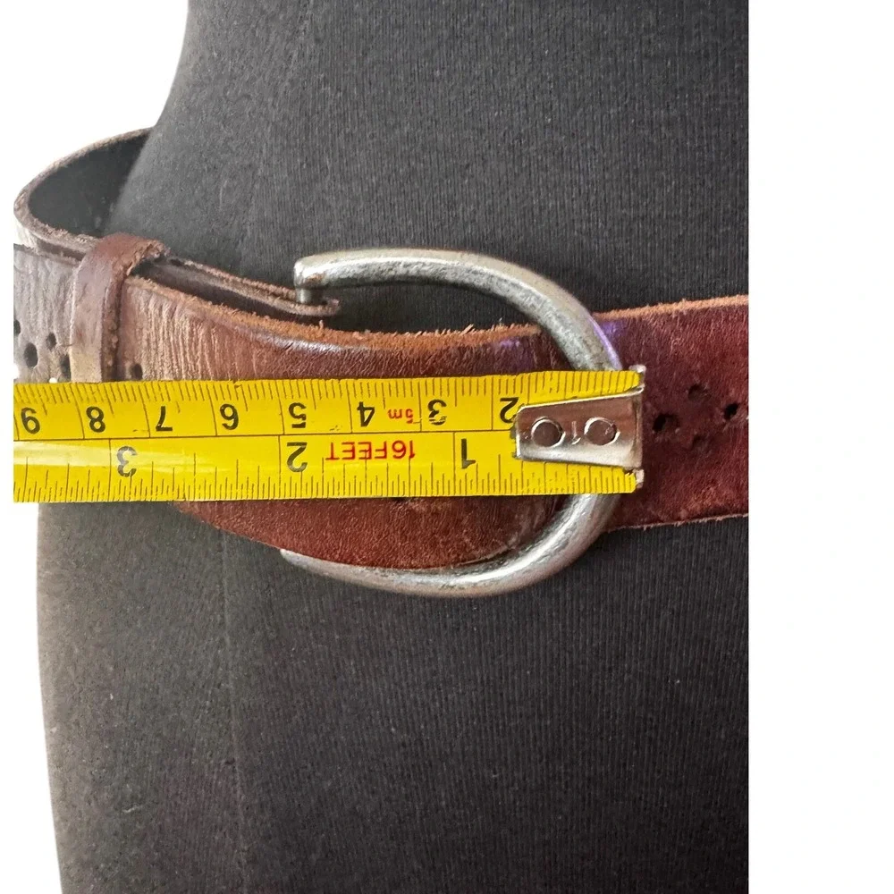 Hollister Brown Y2K Perforated Leather‎ Belt XS Preloved Silver Horseshoe Buckle